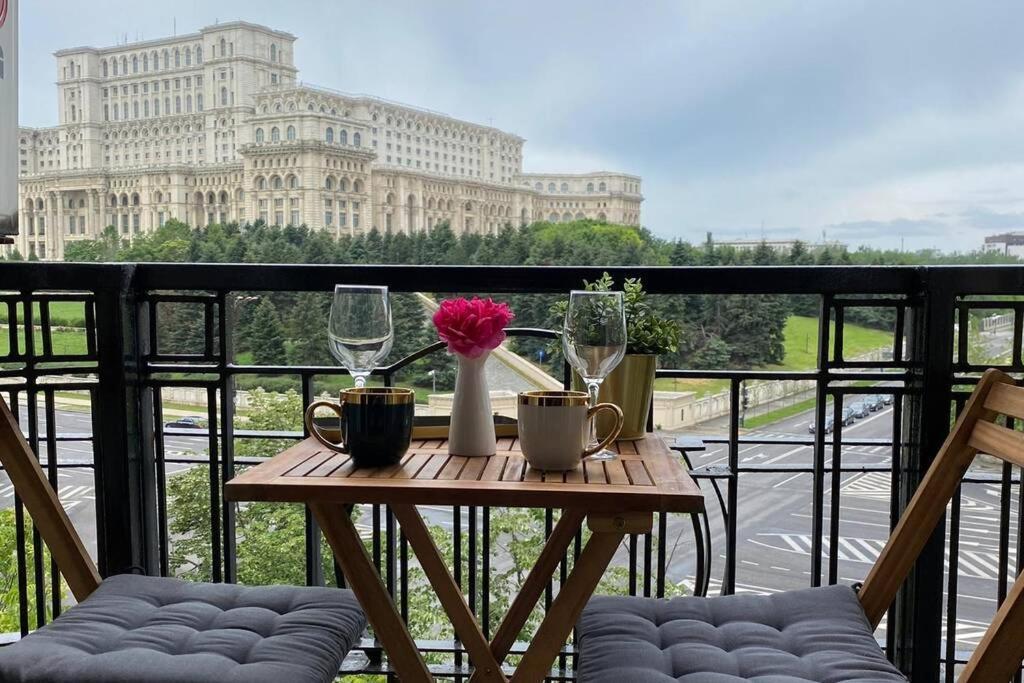 New Luxury Flat In Front Of The Parliament At Unirii Daire Bükreş Dış mekan fotoğraf