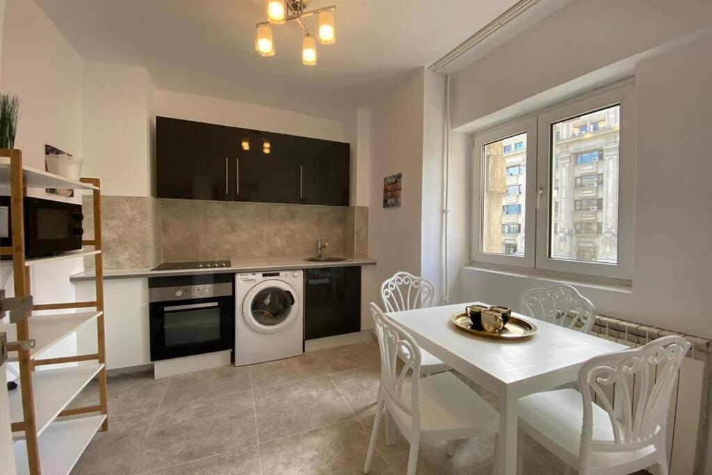 New Luxury Flat In Front Of The Parliament At Unirii Daire Bükreş Dış mekan fotoğraf