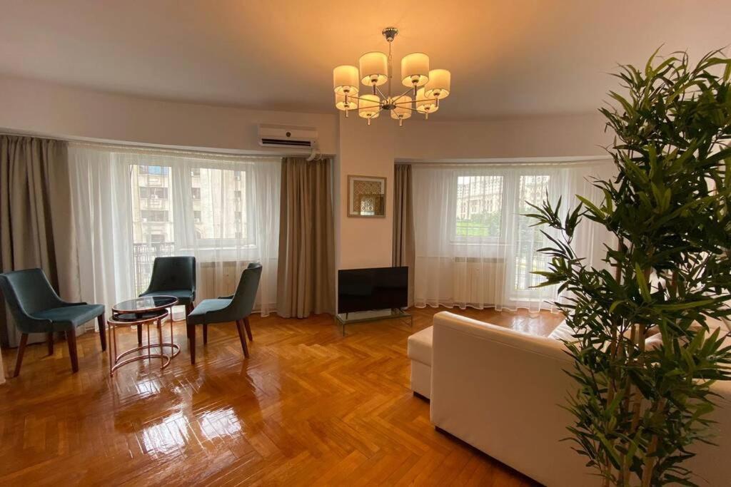 New Luxury Flat In Front Of The Parliament At Unirii Daire Bükreş Dış mekan fotoğraf